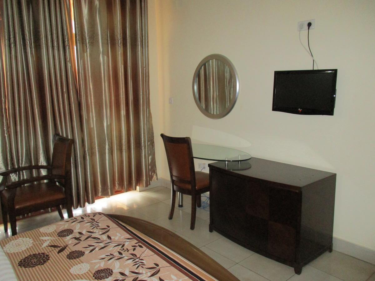 Amaris Hotel Kigali Exterior foto