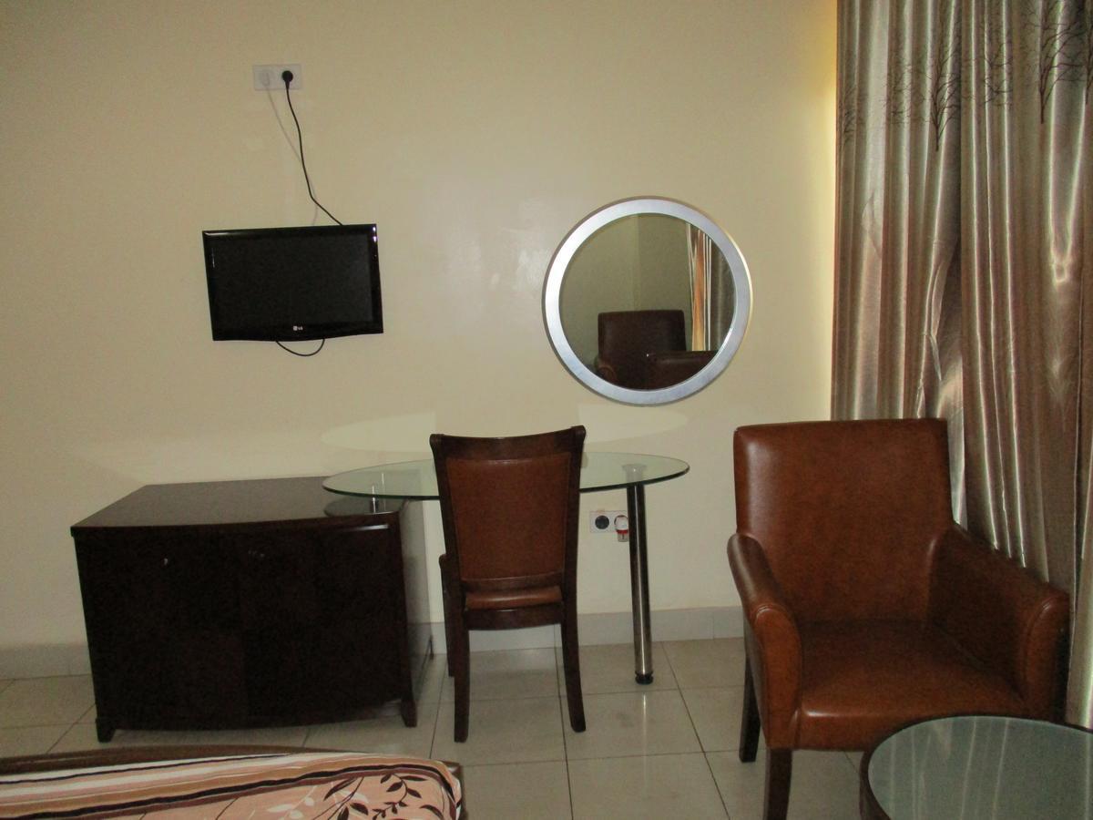 Amaris Hotel Kigali Exterior foto