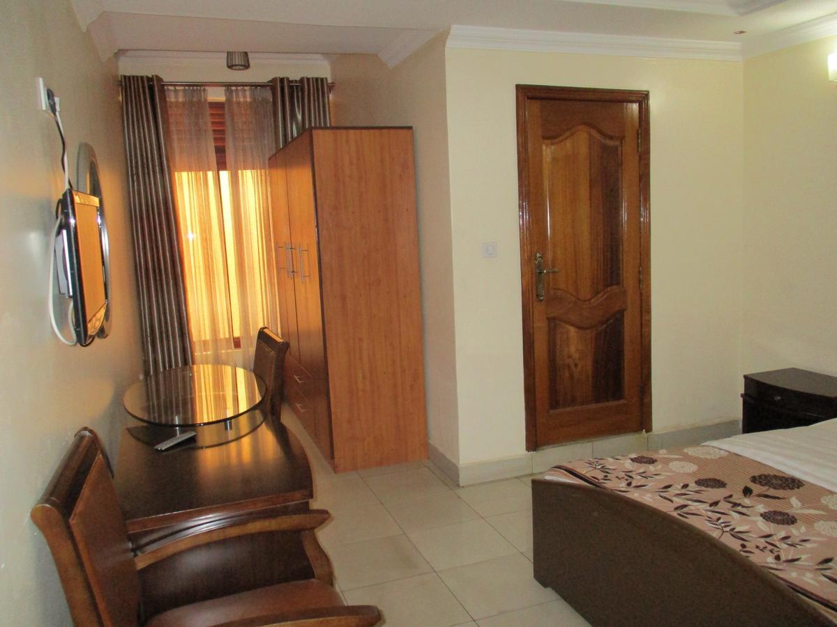 Amaris Hotel Kigali Exterior foto