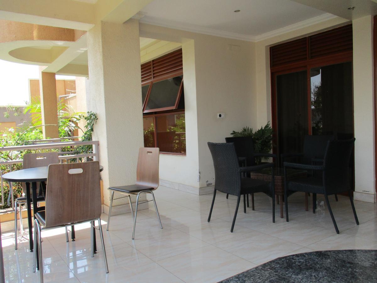 Amaris Hotel Kigali Exterior foto