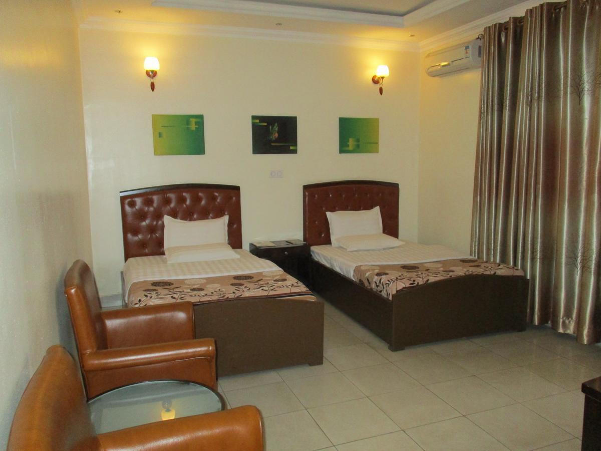 Amaris Hotel Kigali Exterior foto