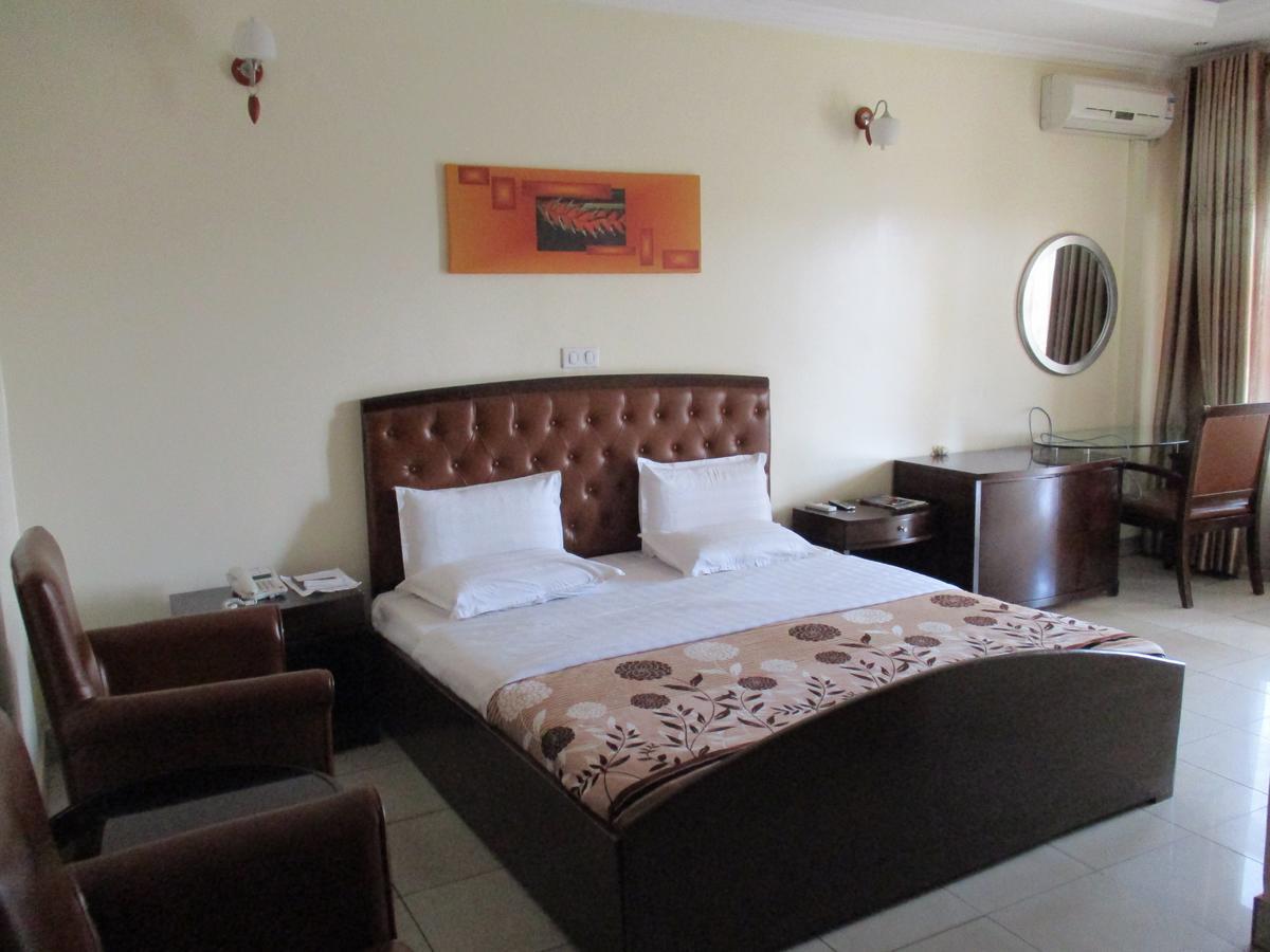 Amaris Hotel Kigali Exterior foto