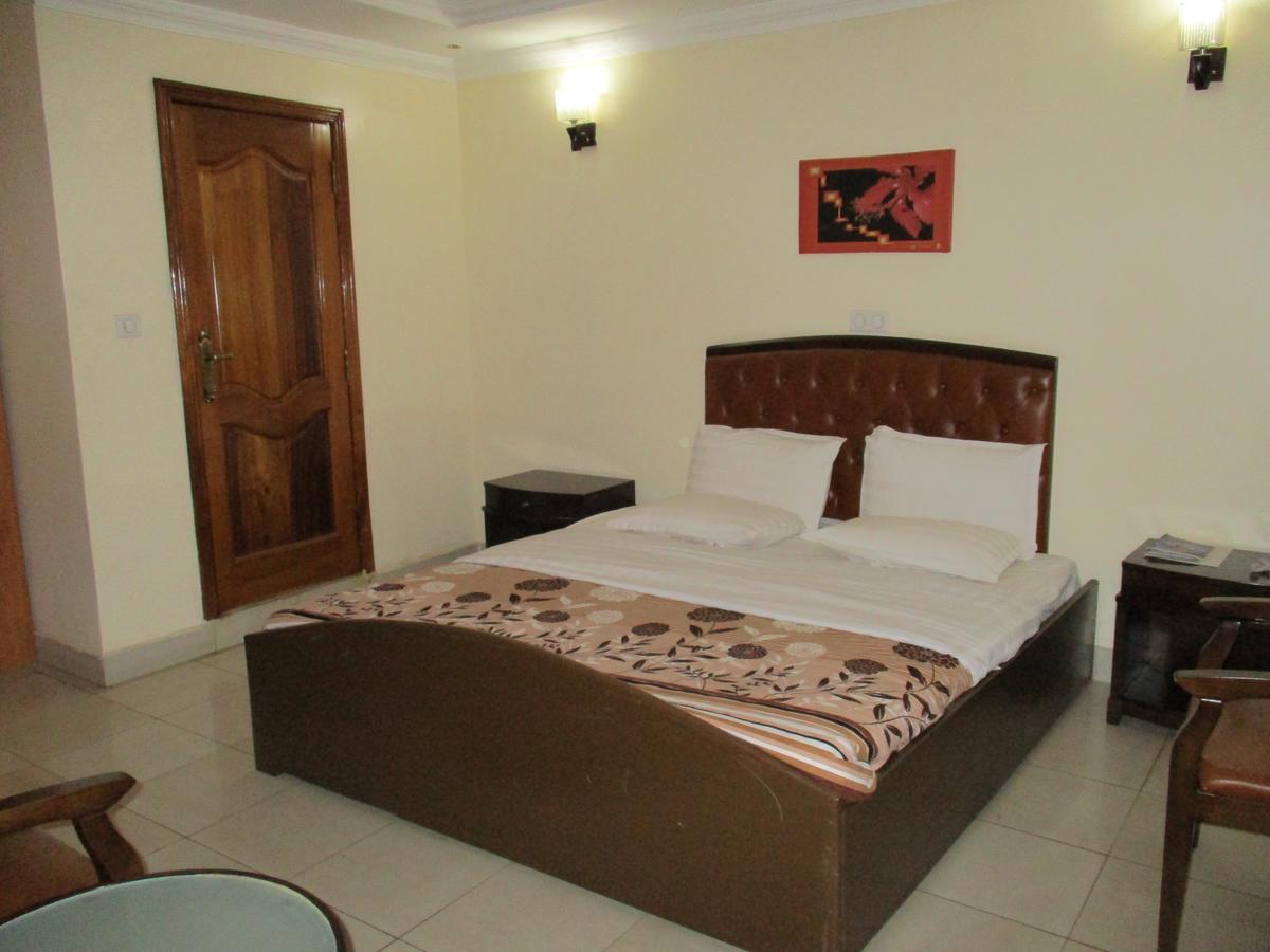 Amaris Hotel Kigali Exterior foto